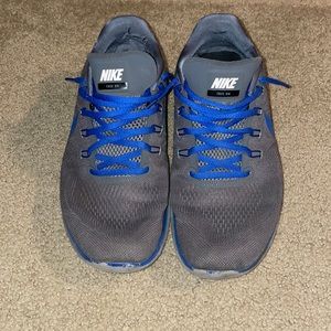 Mens Nike free run shoes size 10.5